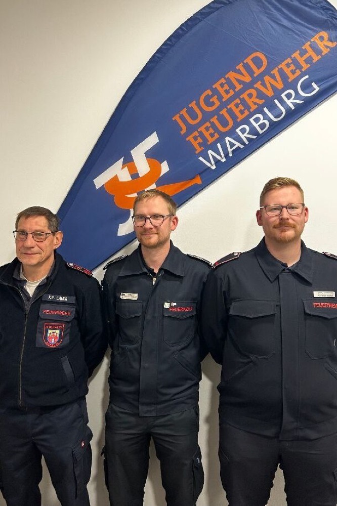 Klaus-Peter Lauer, Florian Mantel und Christian Mantel — Leitung Jugendfeuerwehr Warburg
